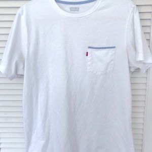 Mens Levi’s Pocket Tee Size L